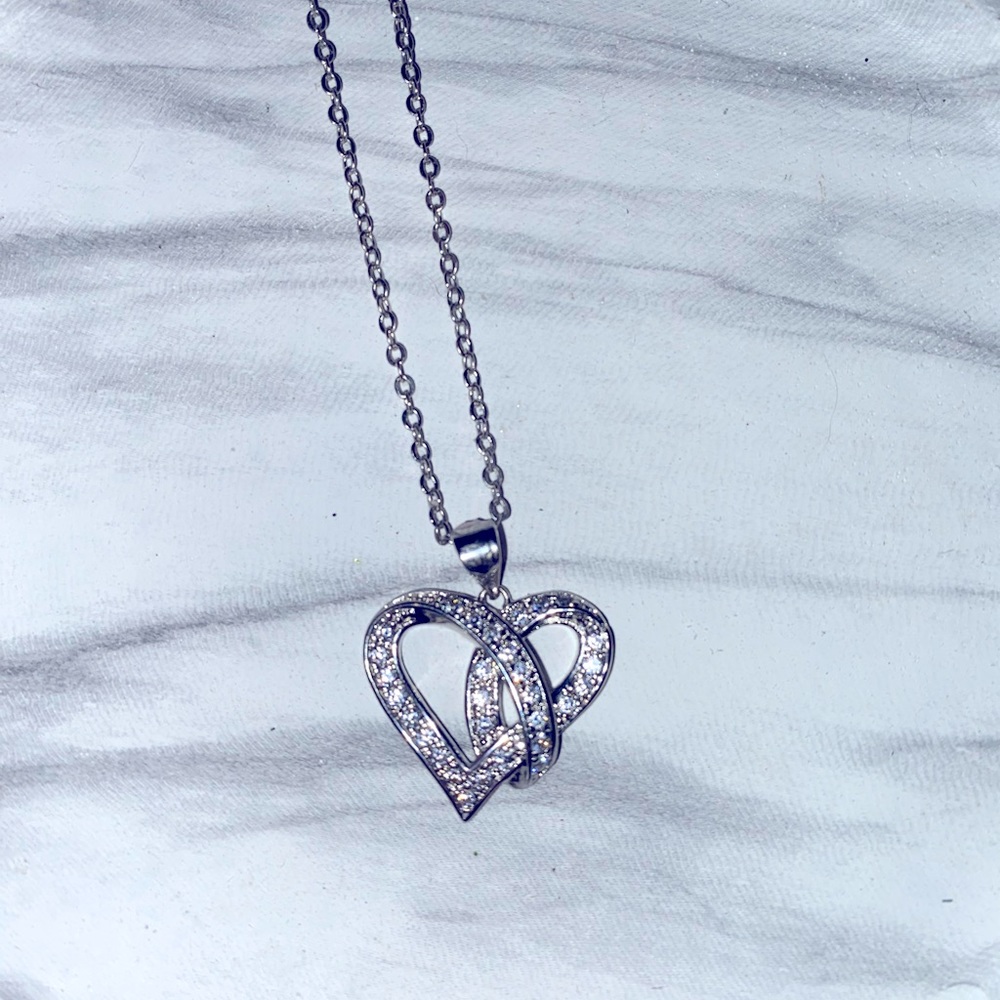 Heart necklace with clear stones
